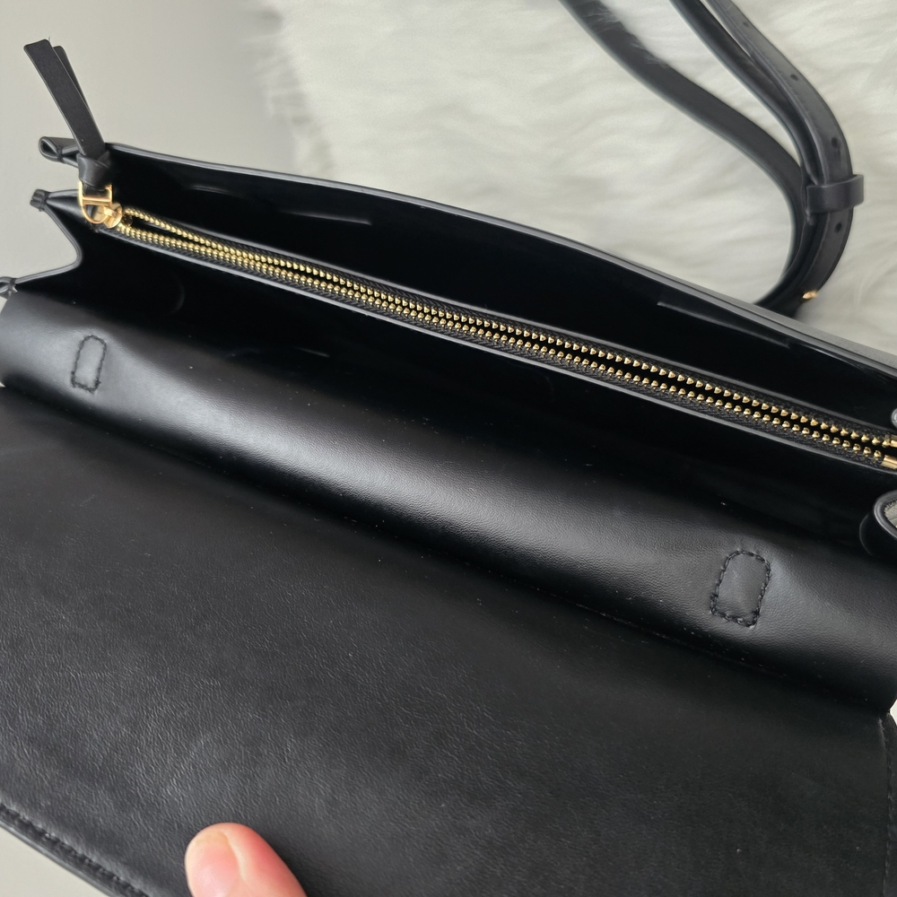 Tory Burch Black Leather Bag - Picture 7 of 11